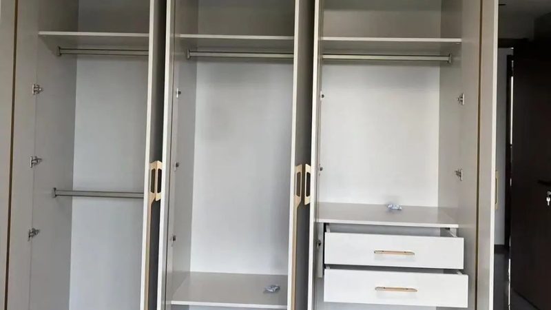整体衣柜，性价比高的秘密在哪里？**